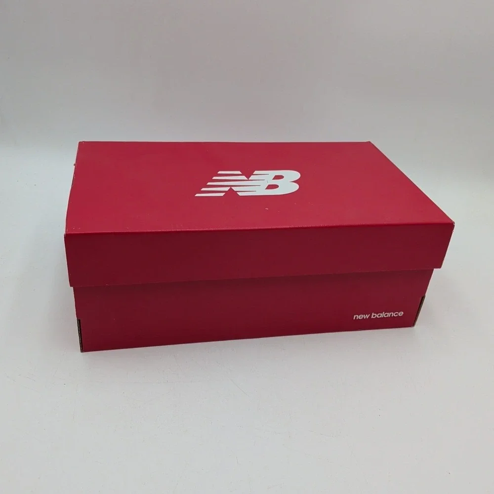 New Balance FuelCell MD500 V9 Track Purple Unisex Men's‎ 9.5 Women's 11 NEW